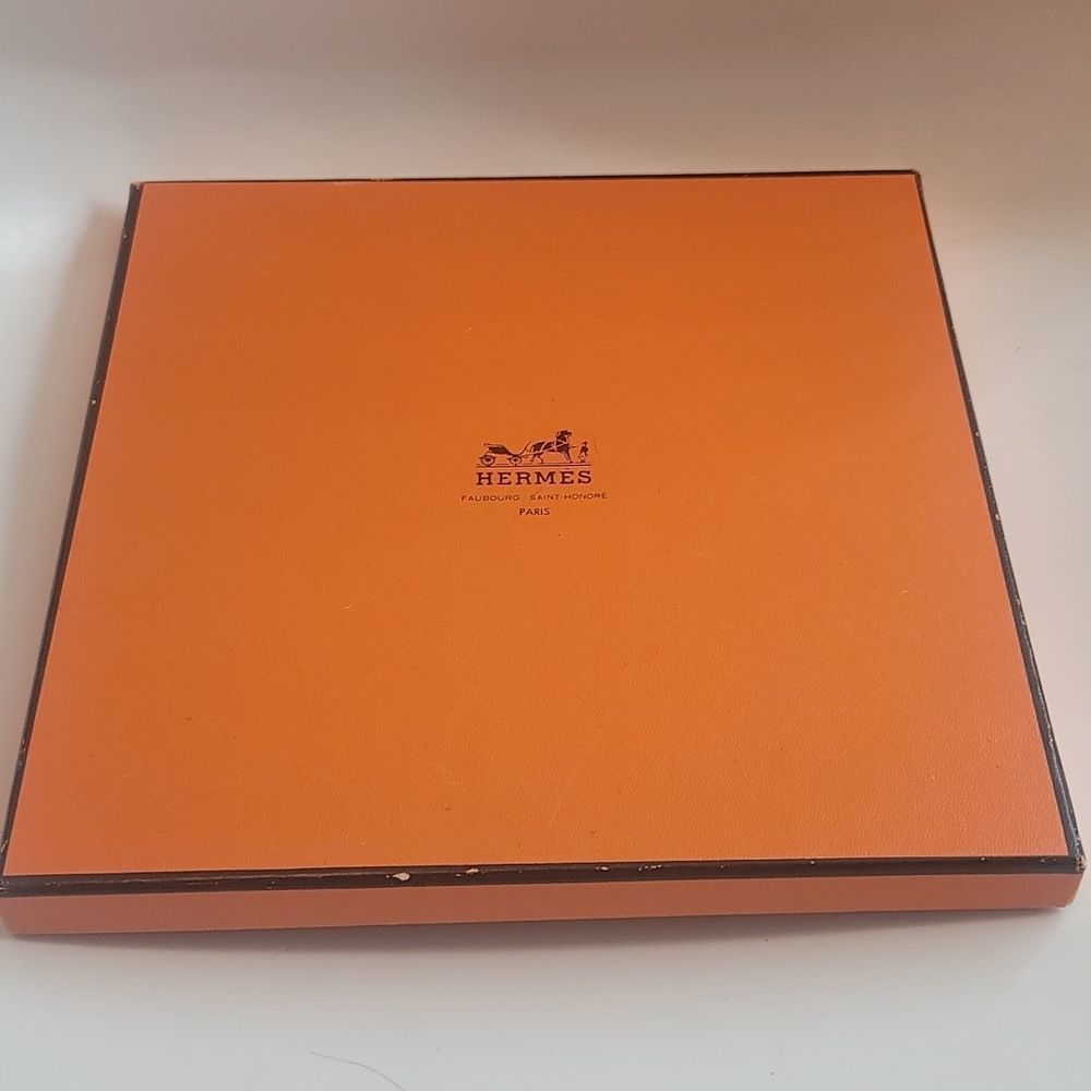 Hermes "Les Muserolles" scarf - Picture 3 of 10